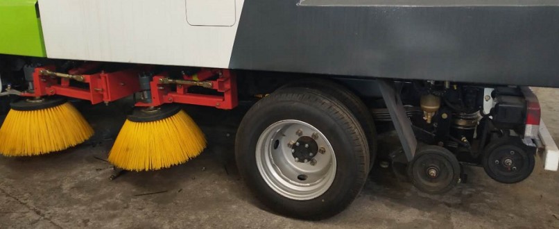 東風(fēng)途逸掃路車國VI藍(lán)牌柴油機