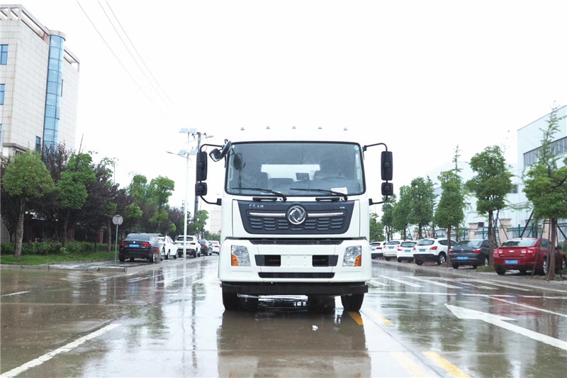 東風(fēng)天龍后八輪20噸噴霧車，國六綠化噴灑車